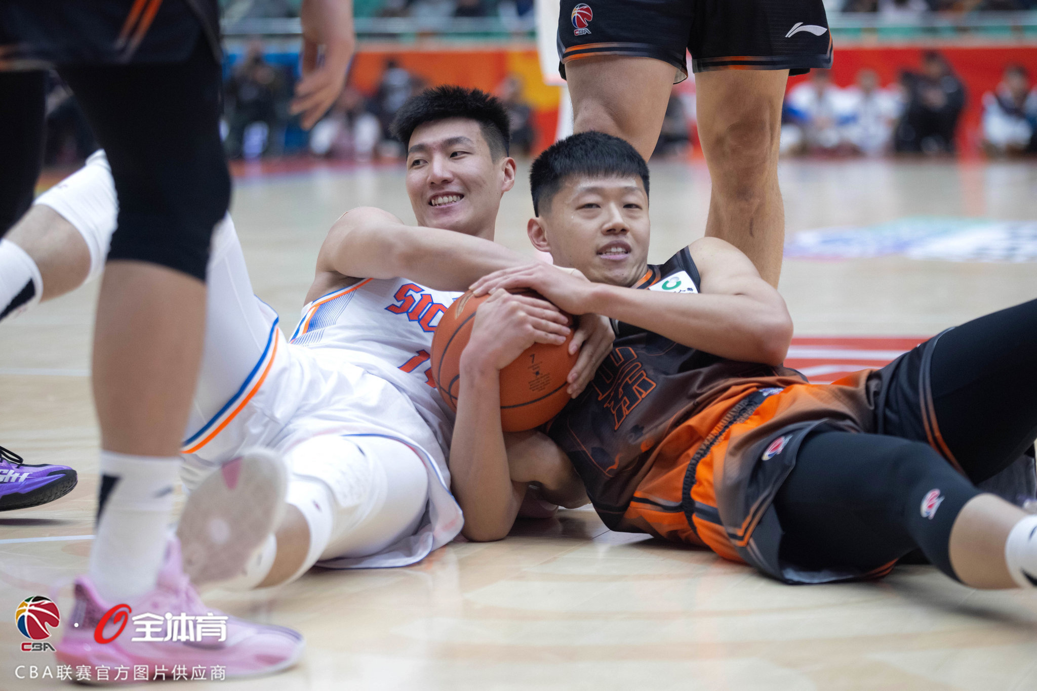 云顶国际网址-包含重磅！山东男篮今晨豪取连胜关键时刻斯图加特豪取连胜，赛前皇家马德里备战NBA季后赛的词条